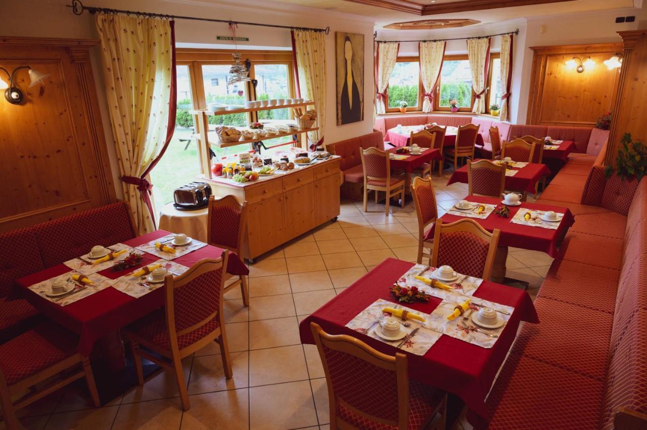 Garni Costa Verde Bocenago ภายนอก รูปภาพ